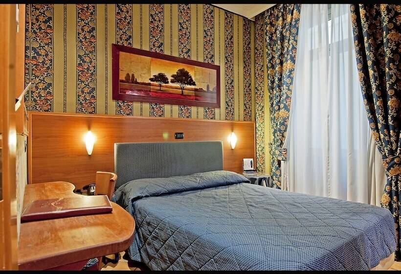 Fotos del hotel Lirico:  9