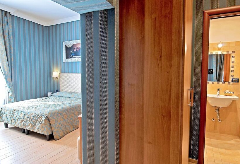Fotos del hotel Lirico:  8
