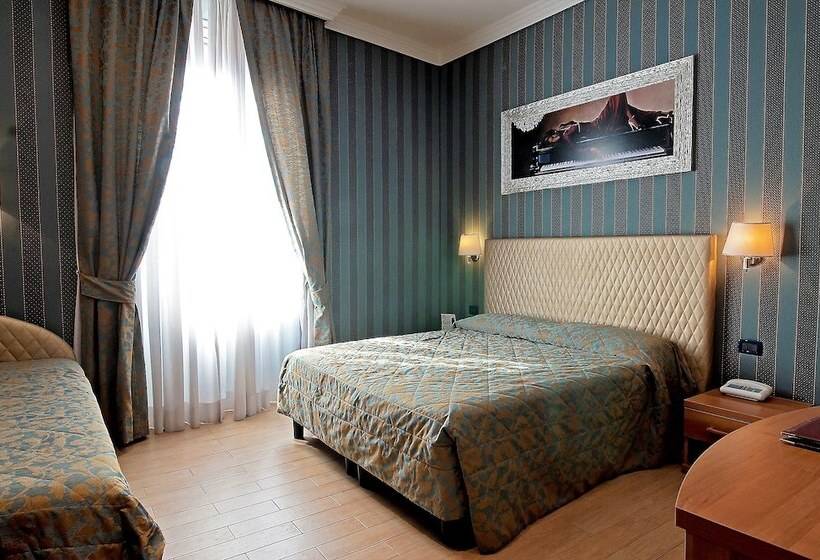 Fotos del hotel Lirico:  7