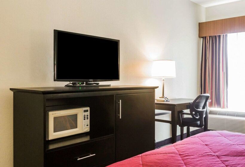 هتل Quality Inn & Suites Near Coliseum And Hwy 231 North