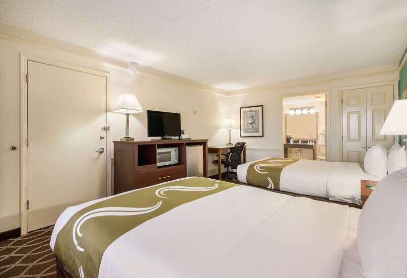 هتل Quality Inn Tulsa Central