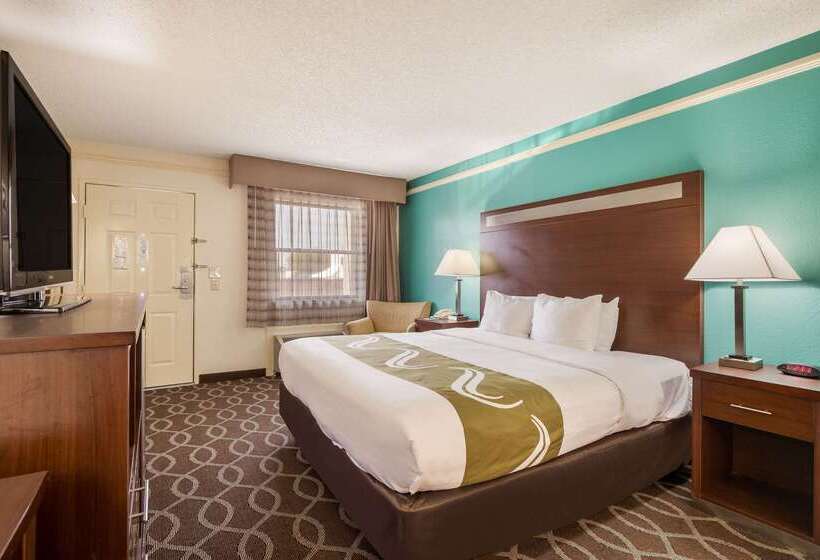 호텔 Quality Inn Tulsa Central