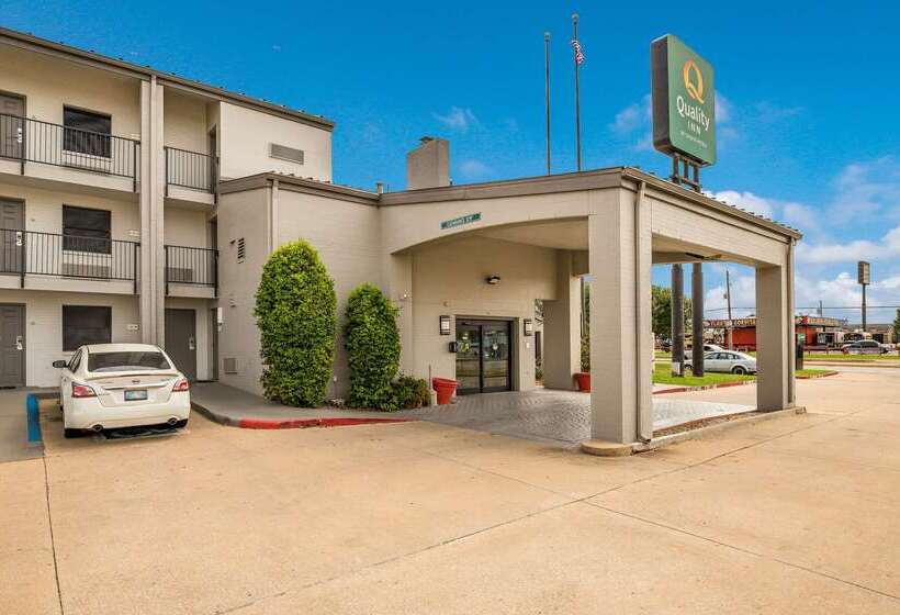 هتل Quality Inn Tulsa Central