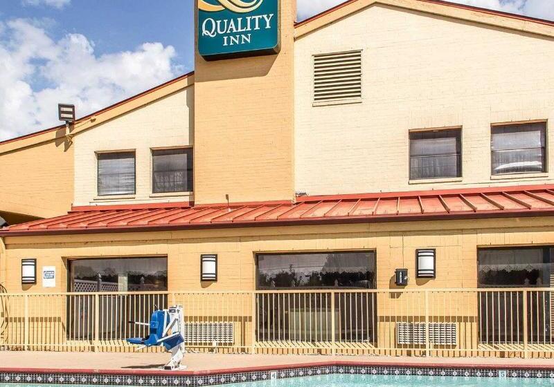 هتل Quality Inn Tulsa Central