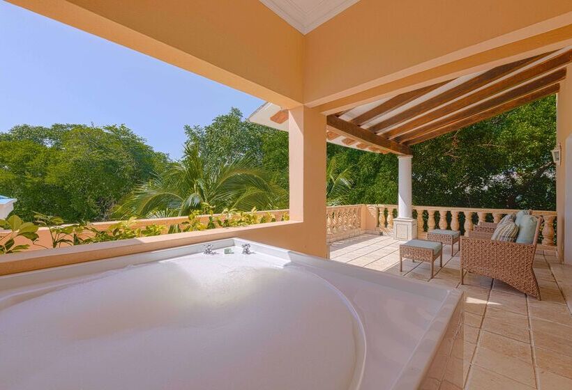 هتل Royal Hideaway Playacar All Inclusive Adults Only Resort