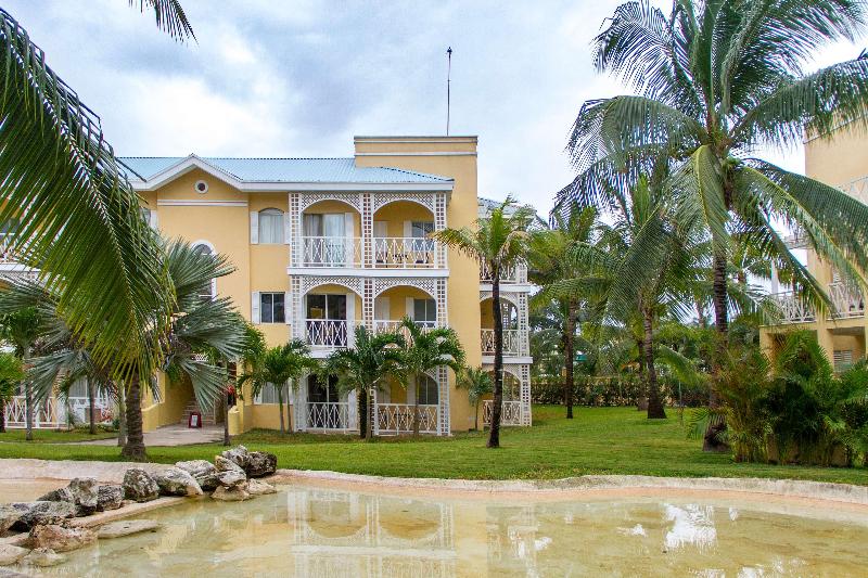 هتل Royal Hideaway Playacar All Inclusive Adults Only Resort
