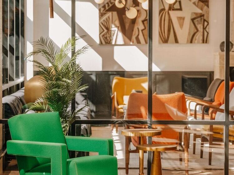 Marty Hotel Bordeaux - Tapestry Collection by Hilton