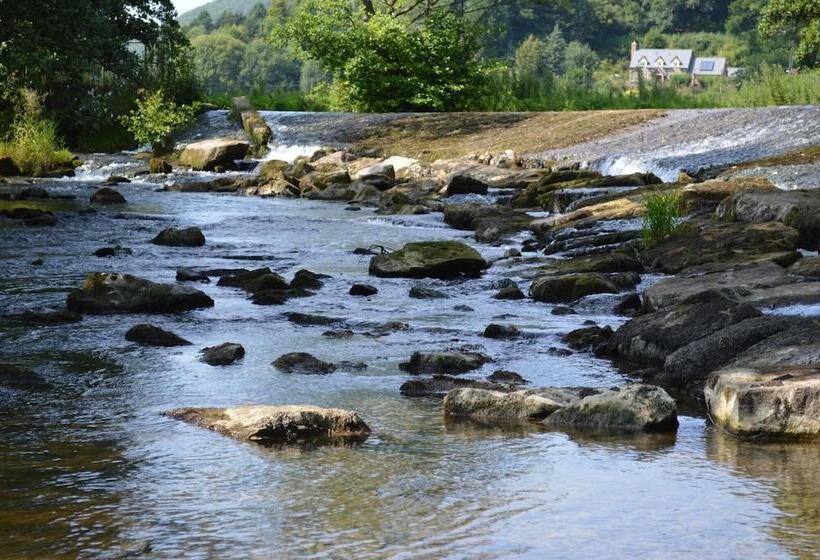 فندق صغير Riverside Inn, Aymestrey