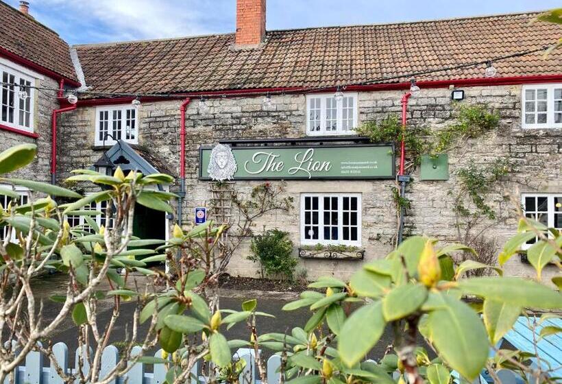 فندق صغير The Lion At West Pennard