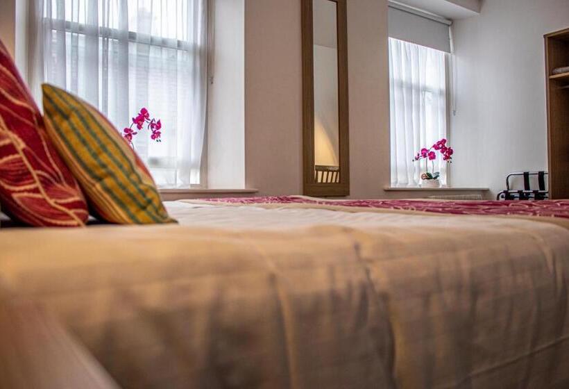 فندق صغير The Rostrevor Inn