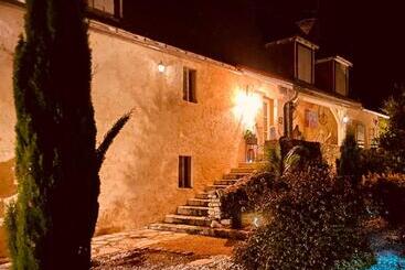 تختخواب و صبحانه Le Clos Romantic & Spa   Périgueux   Bassillac Et Auberoche