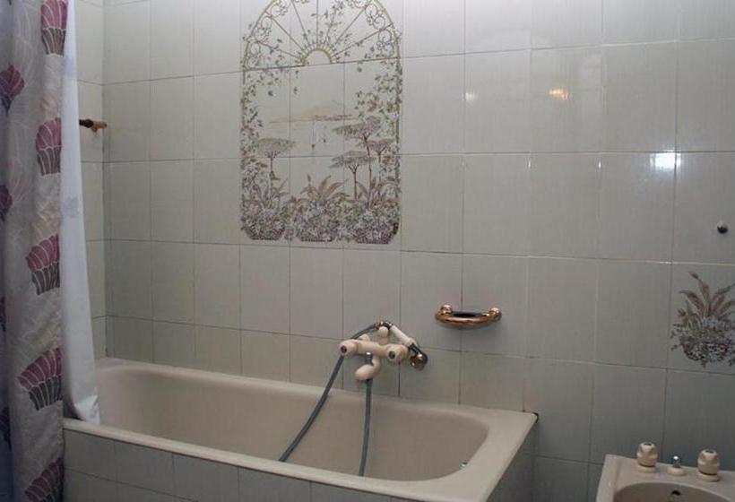 مبيت وإفطار Villa Palmira