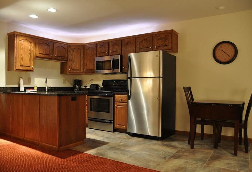 فندق Shepherd Mountain Inn & Suites