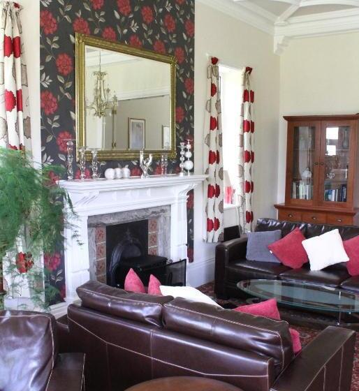 هتل The Grange Boutique Guest House