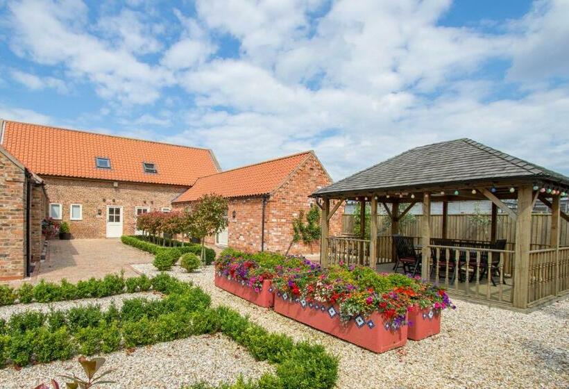 Bed and Breakfast Meals Farm Courtyard Room