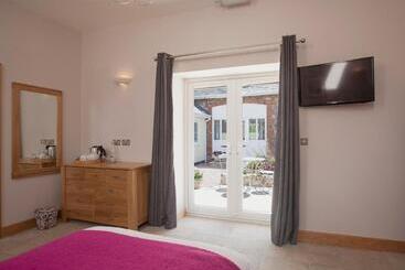Mincombe Barn Bed & Breakfast