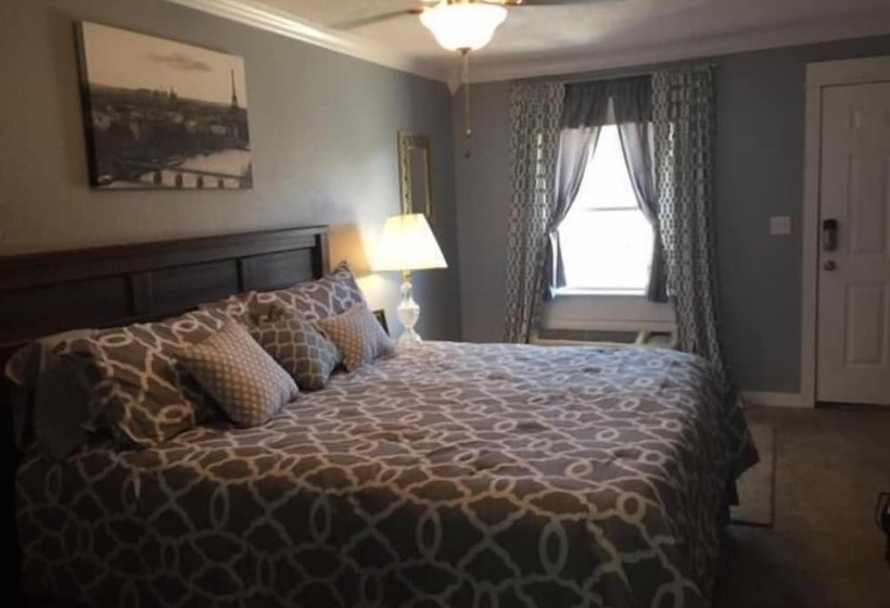 فندق على الطريق Gators Inn On The Bayou