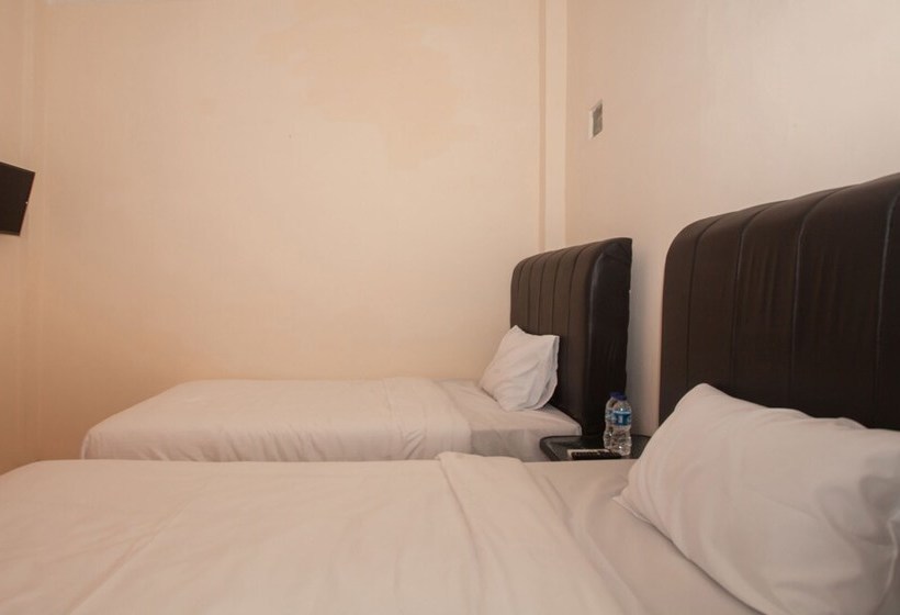 فندق صغير Wisata By Oyo Rooms