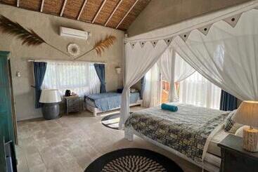 تختخواب و صبحانه Coco Verde Bali Resort