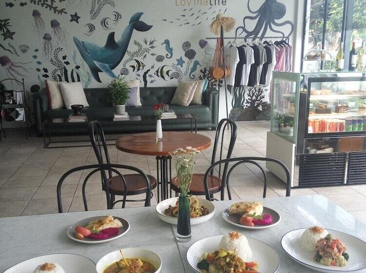 민박 Lovina Life Room & Cafe