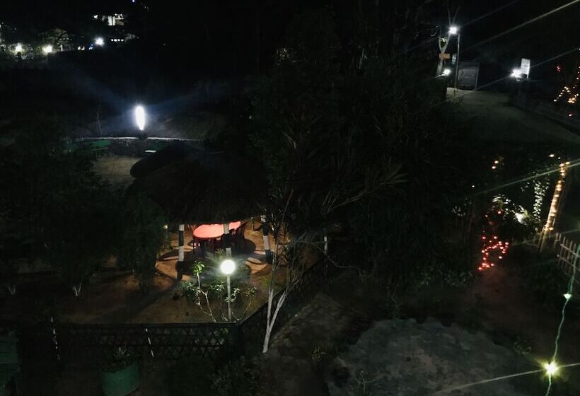 酒店 Kaziranga Resort