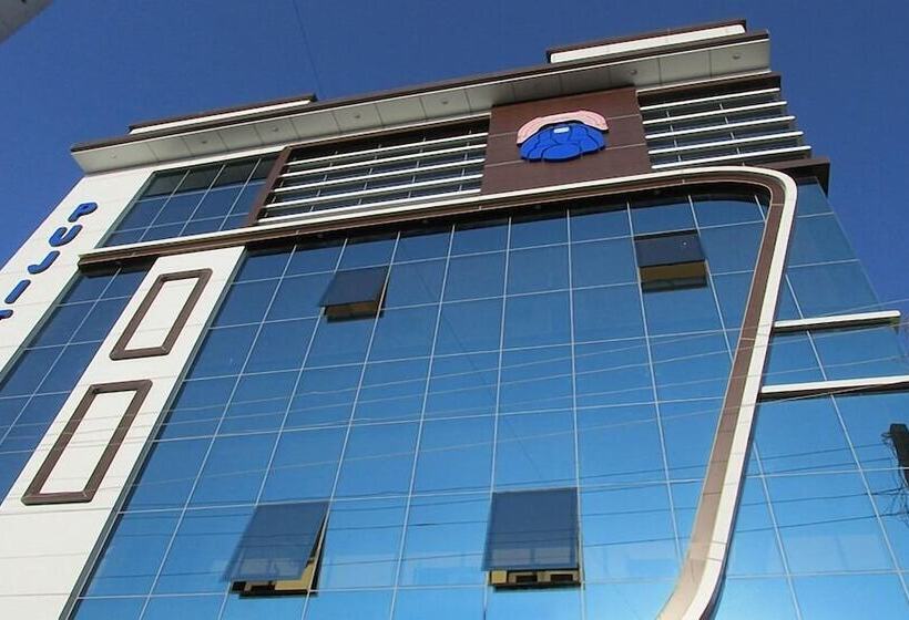 호텔 Pujitha Residency