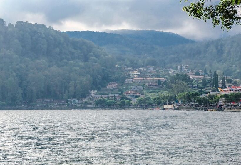 ホテル Telaga Mas International