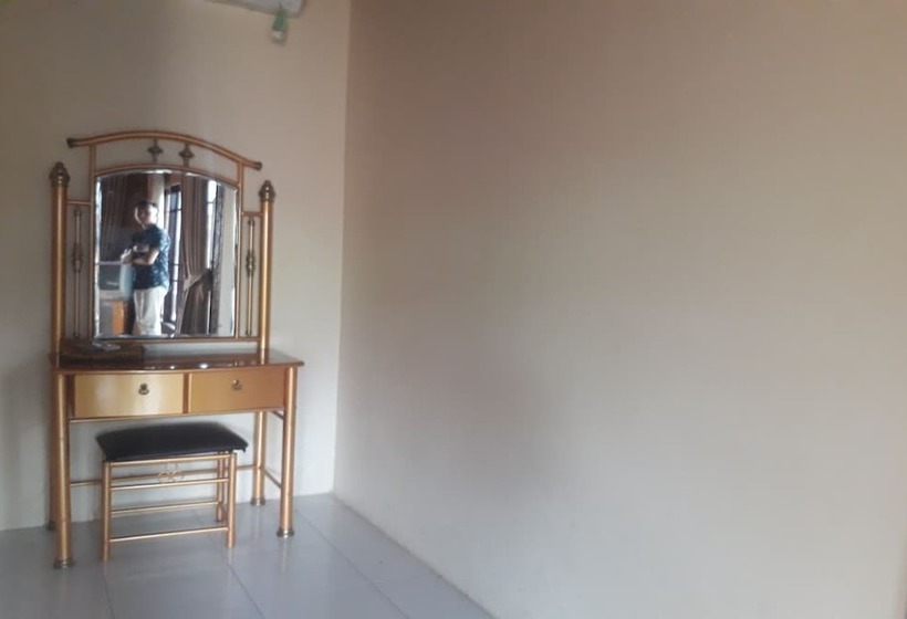 هاستل Bambu Hotel By Oyo Rooms