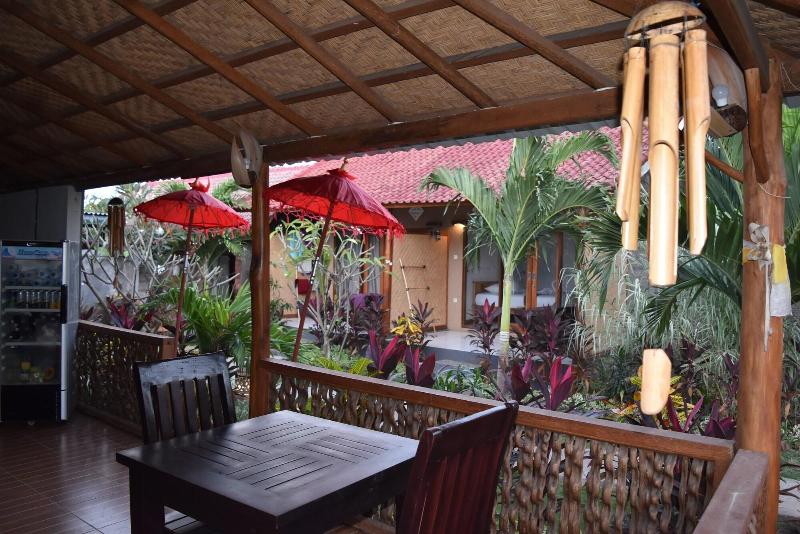 Общежитие Made Taro Menjangan Homestay