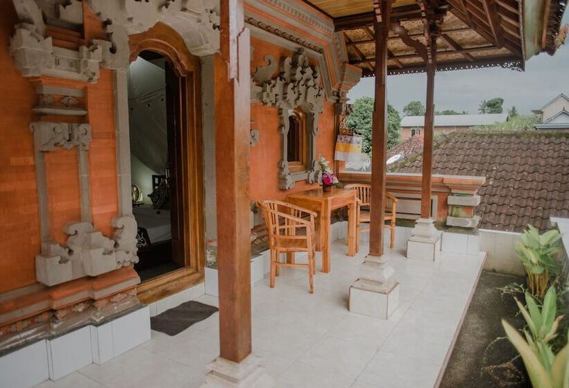 Bed and Breakfast Artha Dewata Home Stay