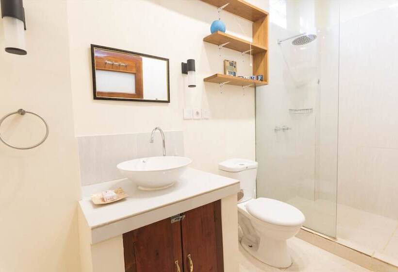 צימר Charlies Shack Lombok