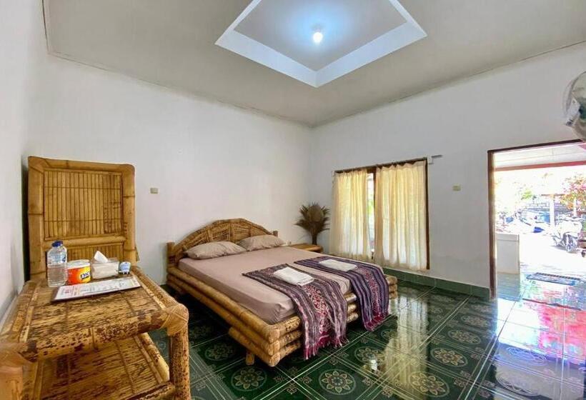 مبيت وإفطار Duyung Rooms & Resto Gerupuk