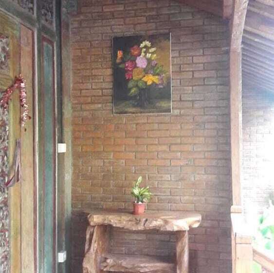 تختخواب و صبحانه Jatiwangi Villa