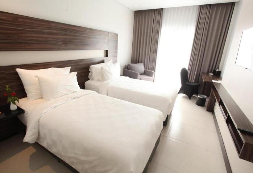 Helios Hotel & Convention