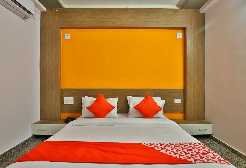 Отель Ab Apple By Oyo Rooms