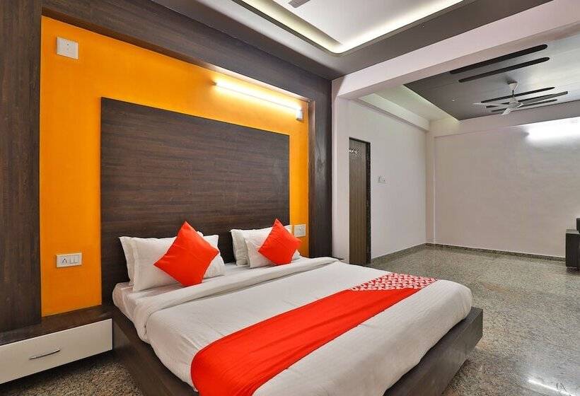 Отель Ab Apple By Oyo Rooms