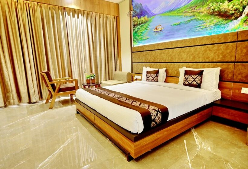 هتل Anil Farm House