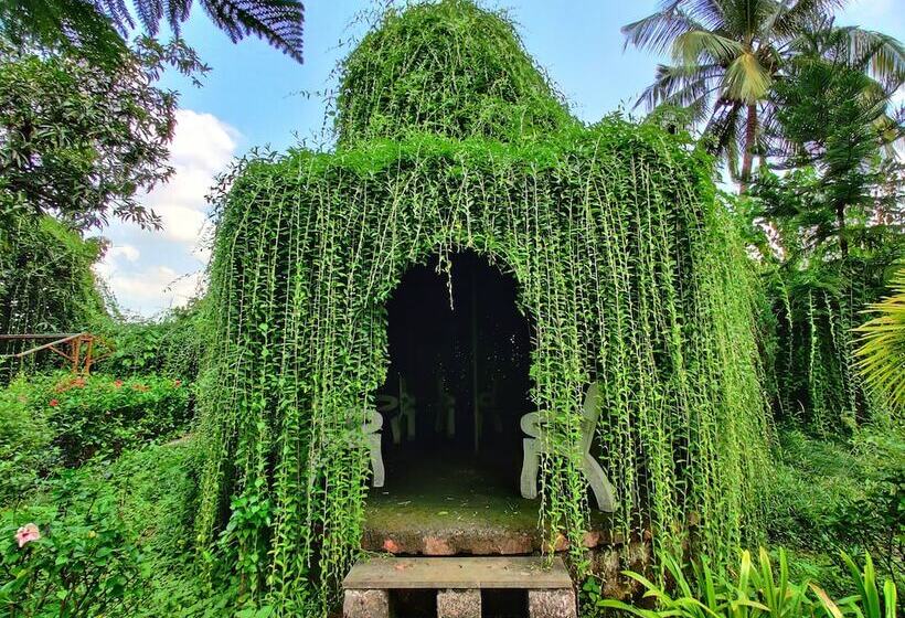 هتل Anil Farm House