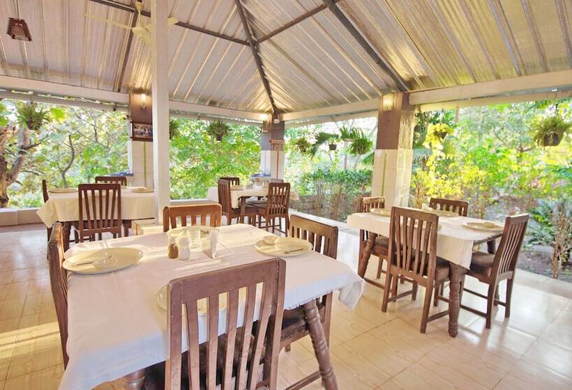 هتل Anil Farm House