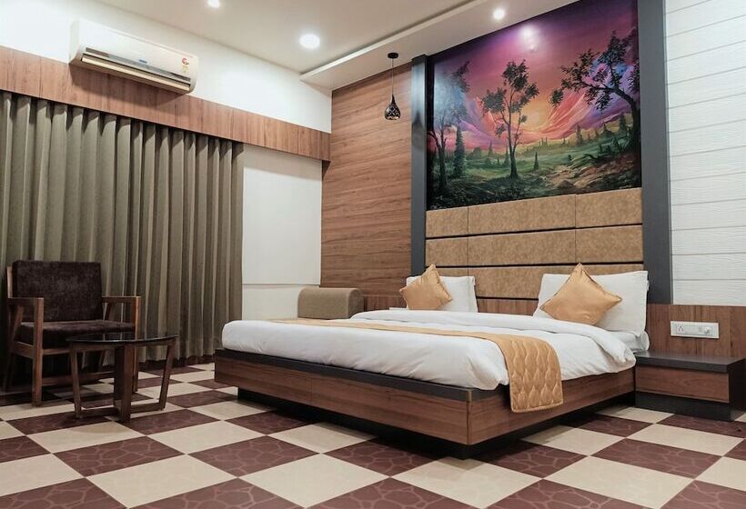 هتل Anil Farm House