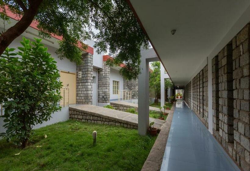 בית מלון כפרי Kstdc Mayura Durg Chitradurga