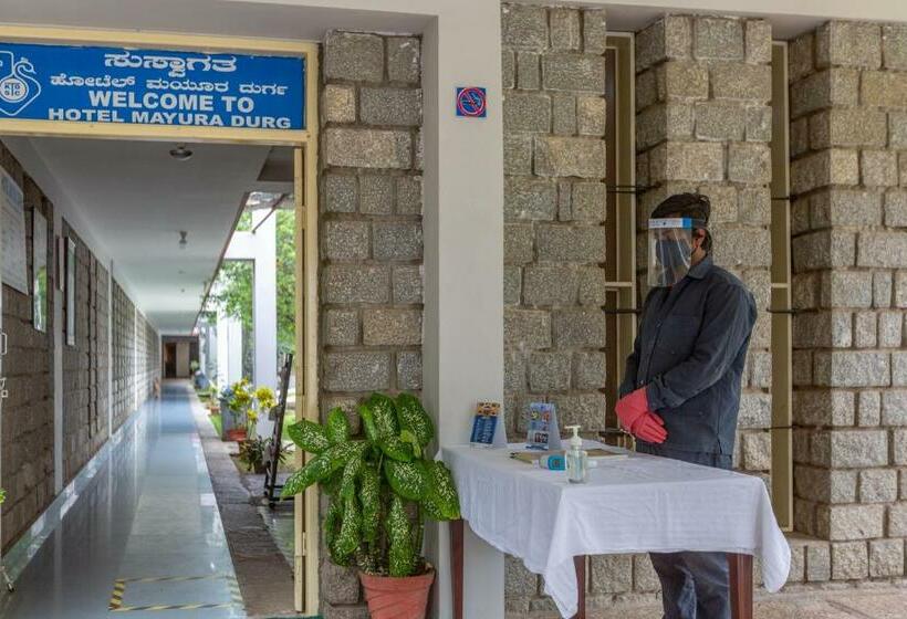 בית מלון כפרי Kstdc Mayura Durg Chitradurga