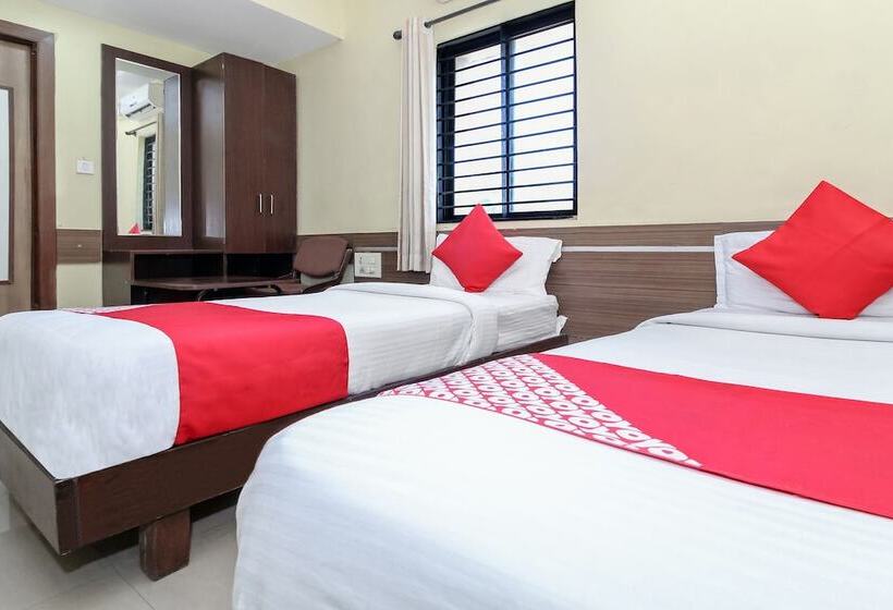酒店 Megharaj By Oyo Rooms