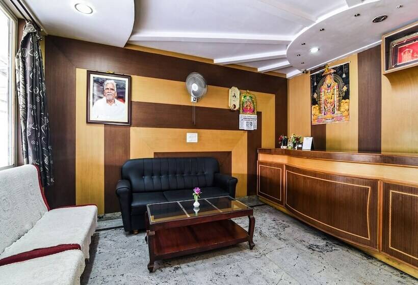 בית מלון כפרי Mmr Tower By Oyo Rooms