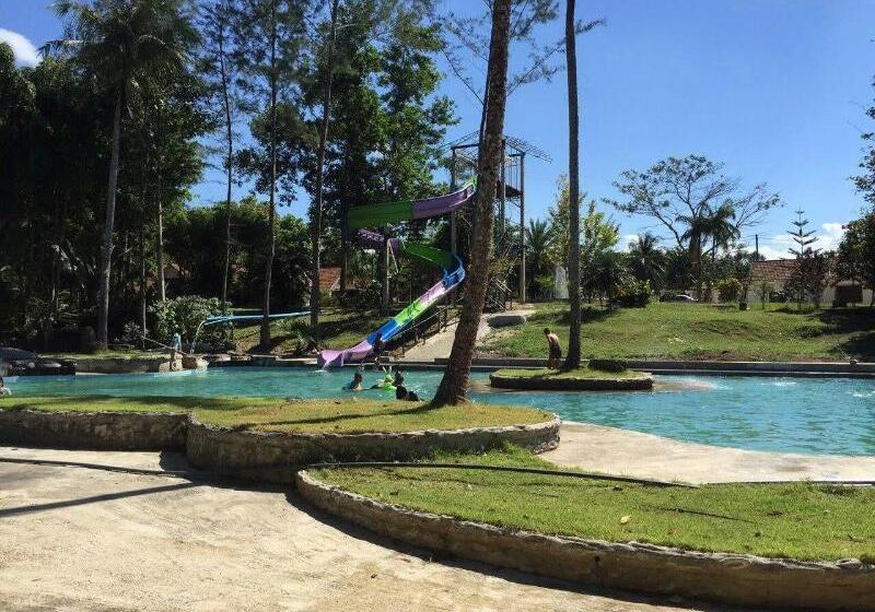 هتل Ranong Resort & Laguna