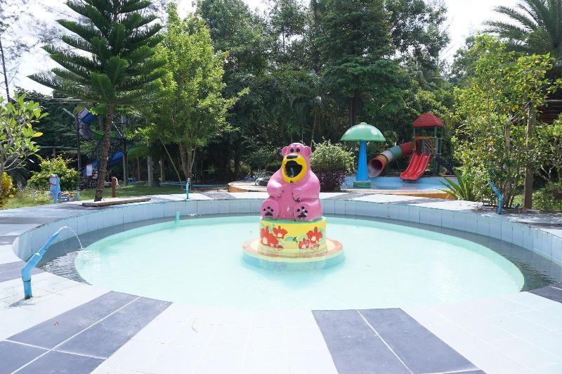 هتل Ranong Resort & Laguna
