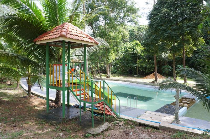 هتل Ranong Resort & Laguna
