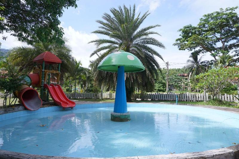 هتل Ranong Resort & Laguna