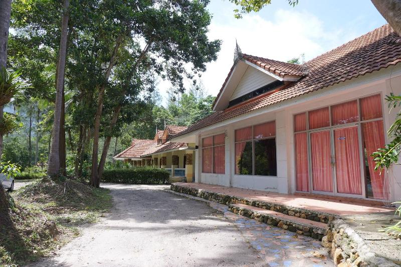 هتل Ranong Resort & Laguna