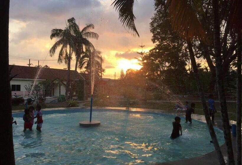 هتل Ranong Resort & Laguna